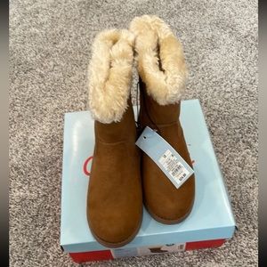 Cat & Jack Toddler girls'. Leah zipper/slip-on shearling style winter boots. 12